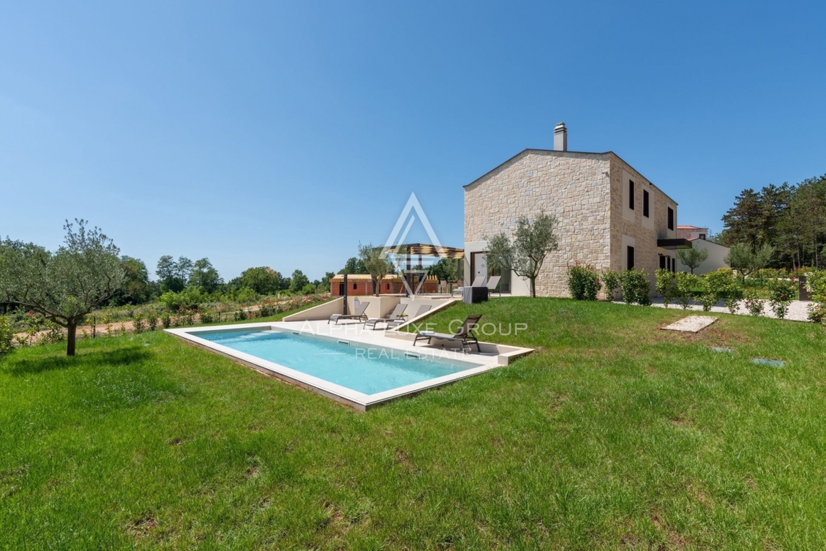 Višnjan, Istra - Razkošna kamnita vila v mirnem okolju
