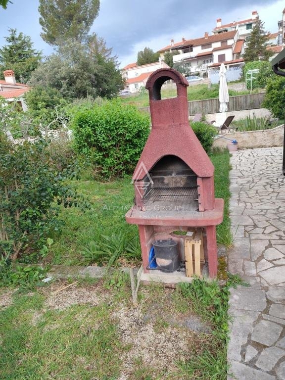 Medulin, Istra: Domačija ob morju z dobičkonosnim turističnim oddajanjem