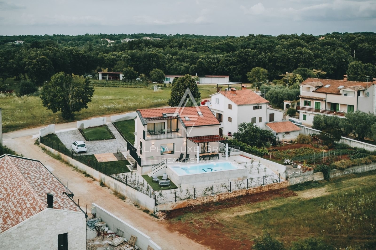 Nova hiša z bazenom, Istra, Poreč