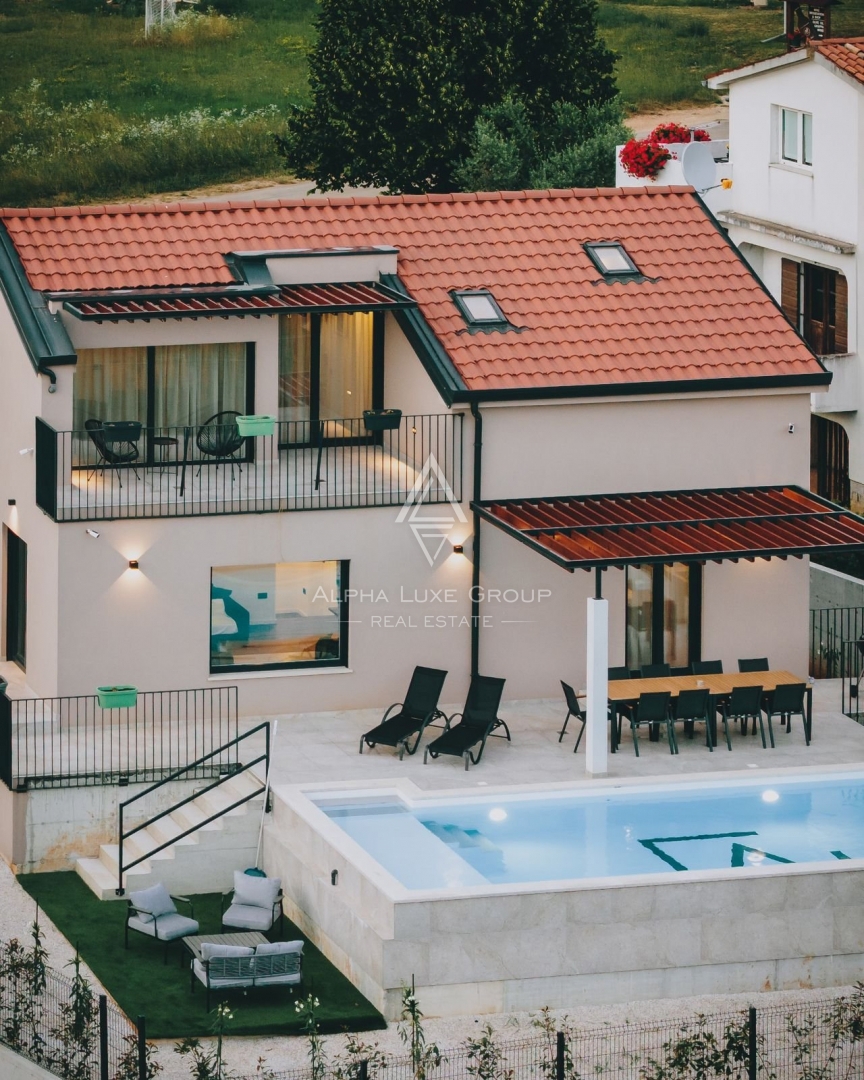 Nova hiša z bazenom, Istra, Poreč