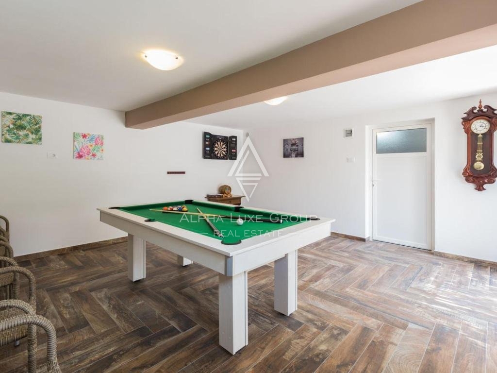 Čudovita vila z bazenom in velikim vrtom, Istra, Poreč