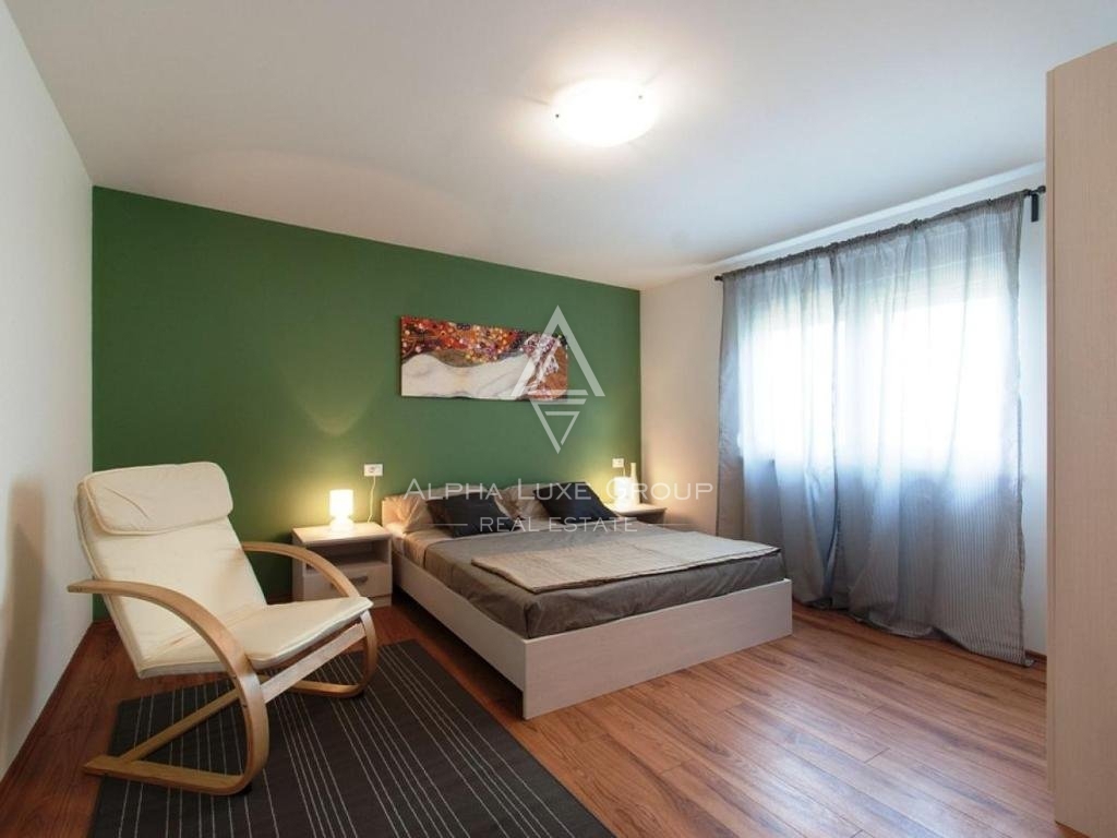 Čudovita vila z bazenom in velikim vrtom, Istra, Poreč