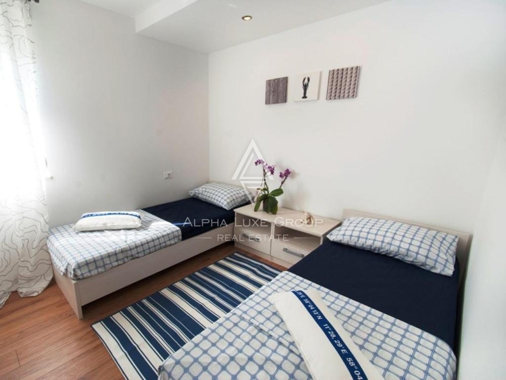 Čudovita vila z bazenom in velikim vrtom, Istra, Poreč