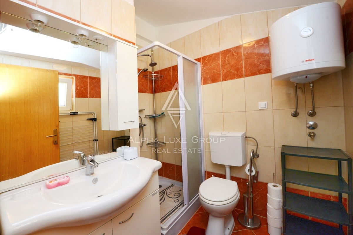Očarljiva hiša s tremi apartmaji, Istra, Poreč