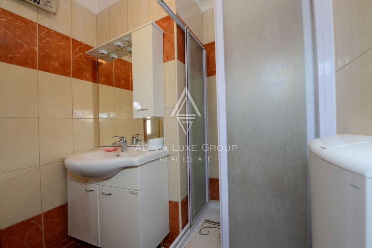 Očarljiva hiša s tremi apartmaji, Istra, Poreč
