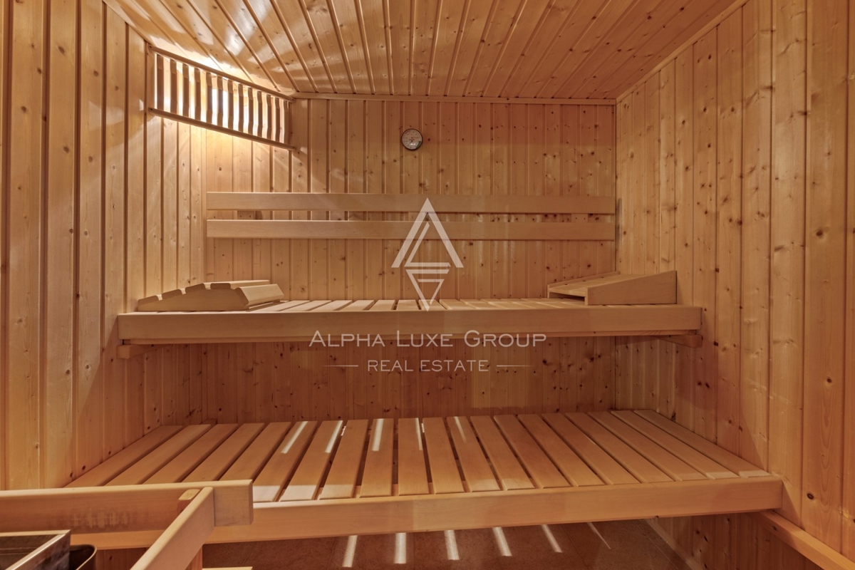 Ekskluzivno v agenciji ALPHA LUXE GROUP - Čudovita rustikalna vila s panoramskim pogledom na istrsko pokrajino in mesto Motovun
