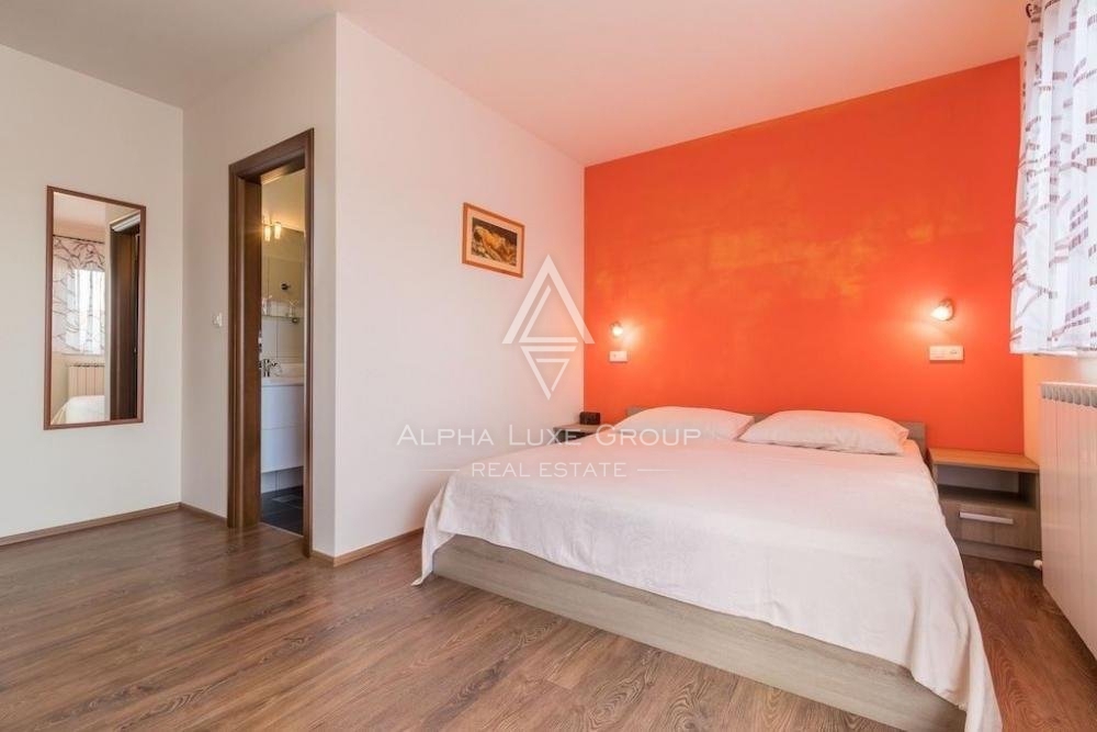 Prostorna vila z bazenom, Istra, Svetvinčenat
