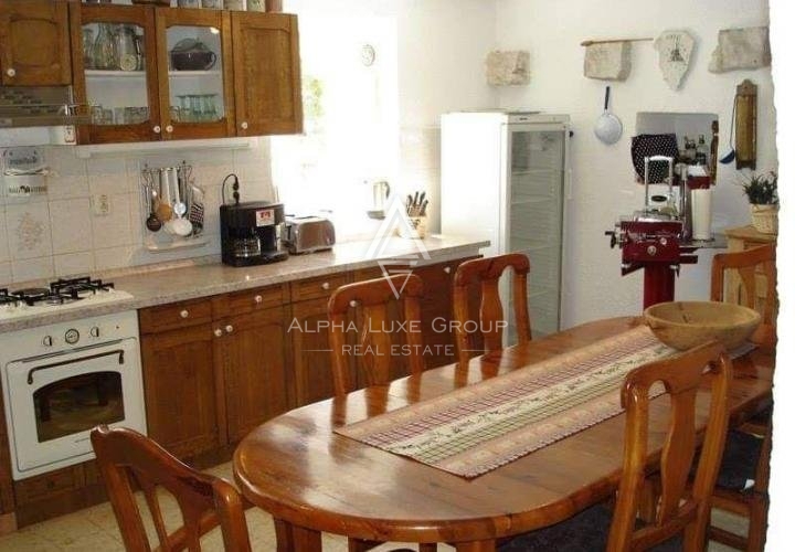 Kamnita hiša z bazenom in čudovitim vinogradom, Istra, Poreč