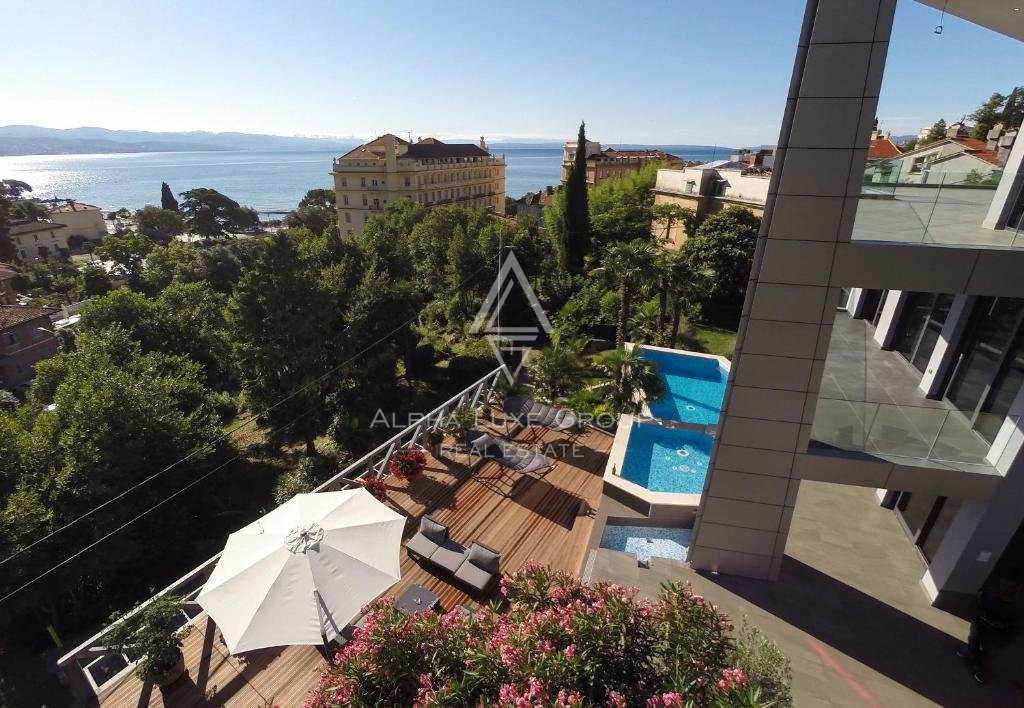 Čudovita vila z bazenom in pogledom na morje, Istra, Opatija