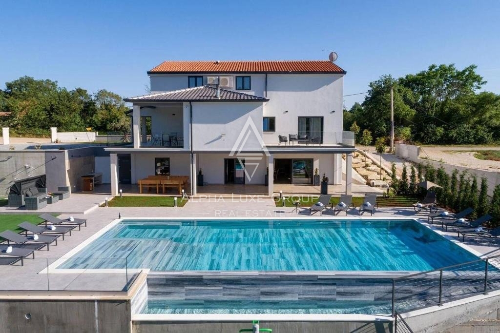 Fantastična Vila z bazenom, Istra, Tinjan