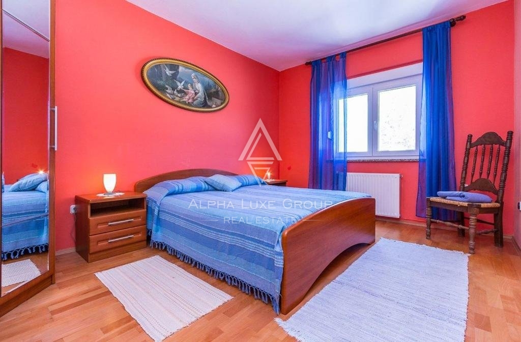 Lepa hiša ob morju, Istra, Medulin