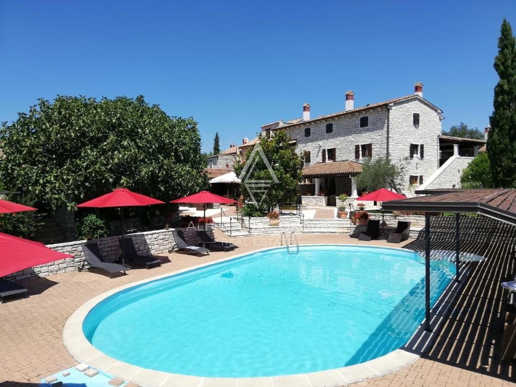 Lepo obnovljena kamnita vila z bazenom, Istra, Rovinj