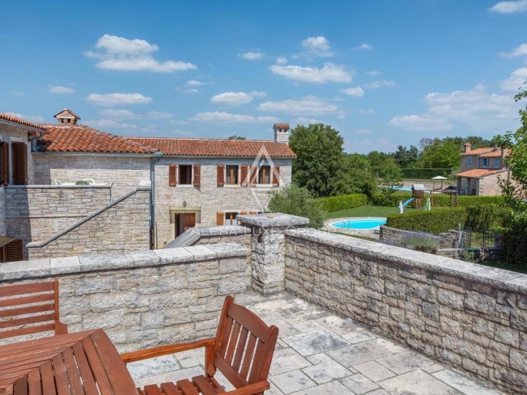 Čudovita luksuzna vila z bazenom, ISTRA, Tinjan