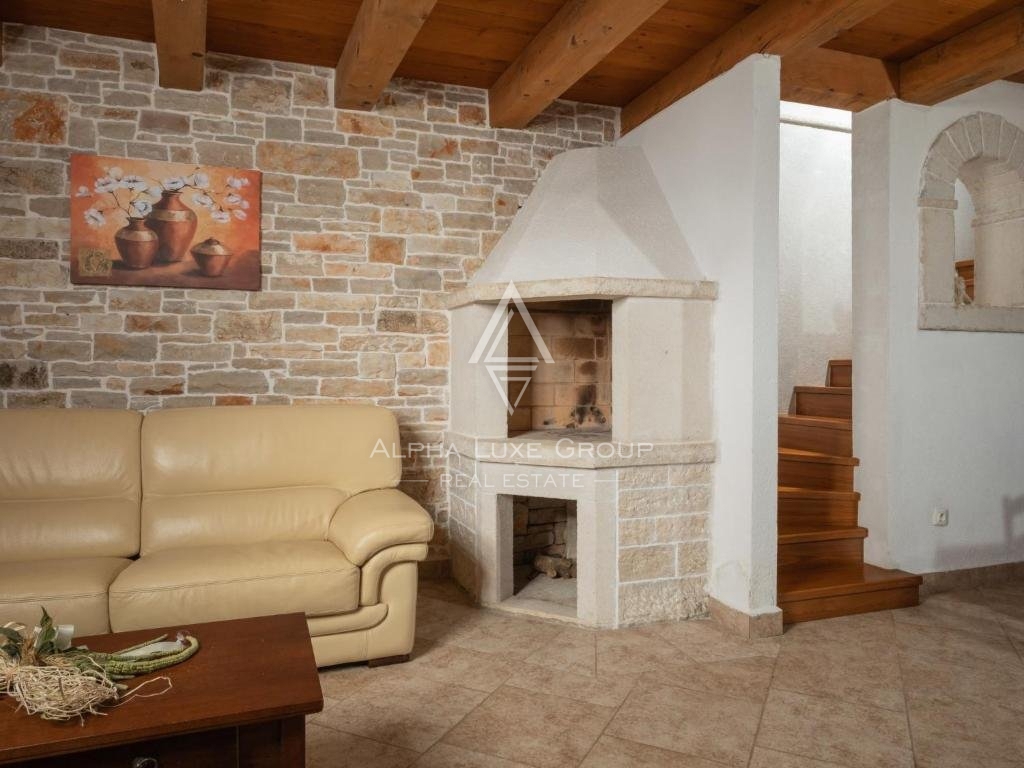 Čudovita luksuzna vila z bazenom, ISTRA, Tinjan