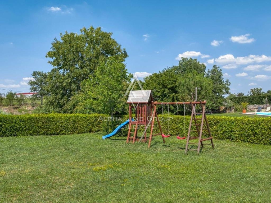 Čudovita luksuzna vila z bazenom, ISTRA, Tinjan