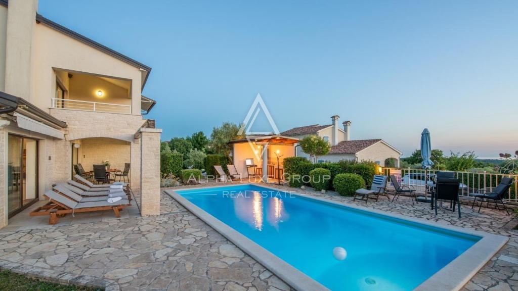 Višnjan, Istra – Luksuzna vila s panoramskim razgledom
