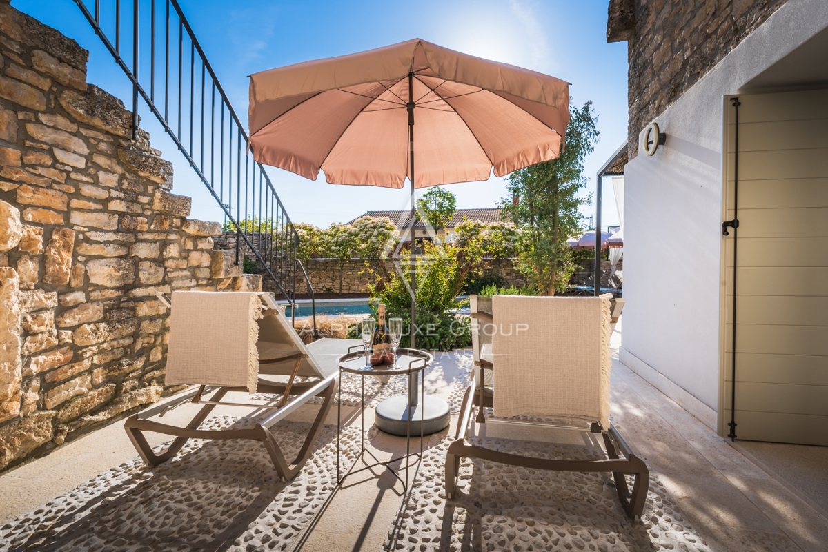 Kanfanar, Istra: Elegantna prenovljena kamnita vila
