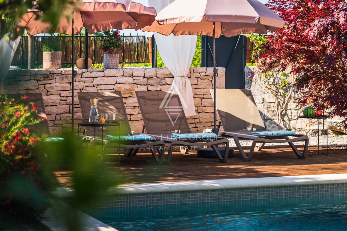 Kanfanar, Istra: Elegantna prenovljena kamnita vila