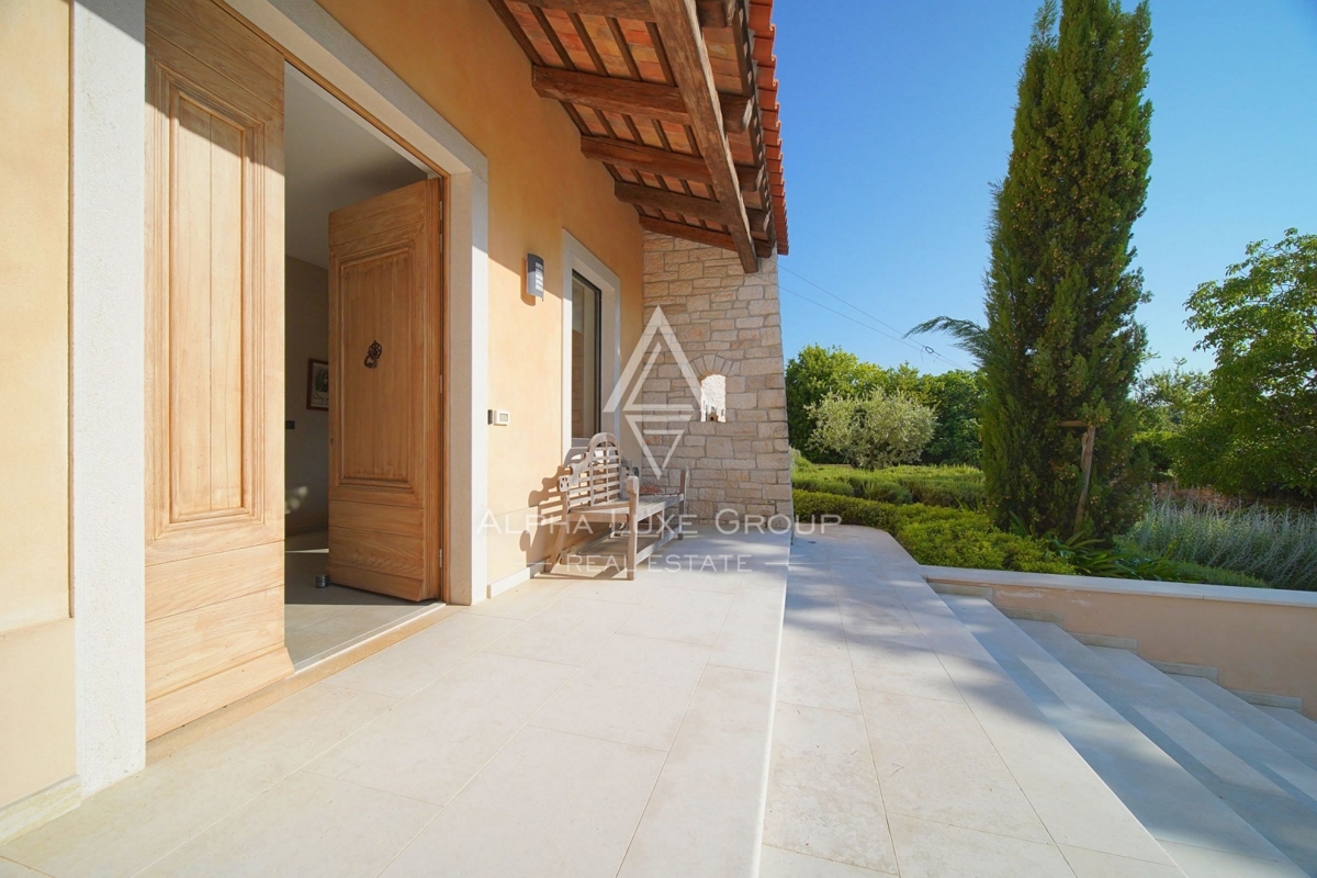 Kanfanar, Istra: Elegantna prenovljena kamnita vila