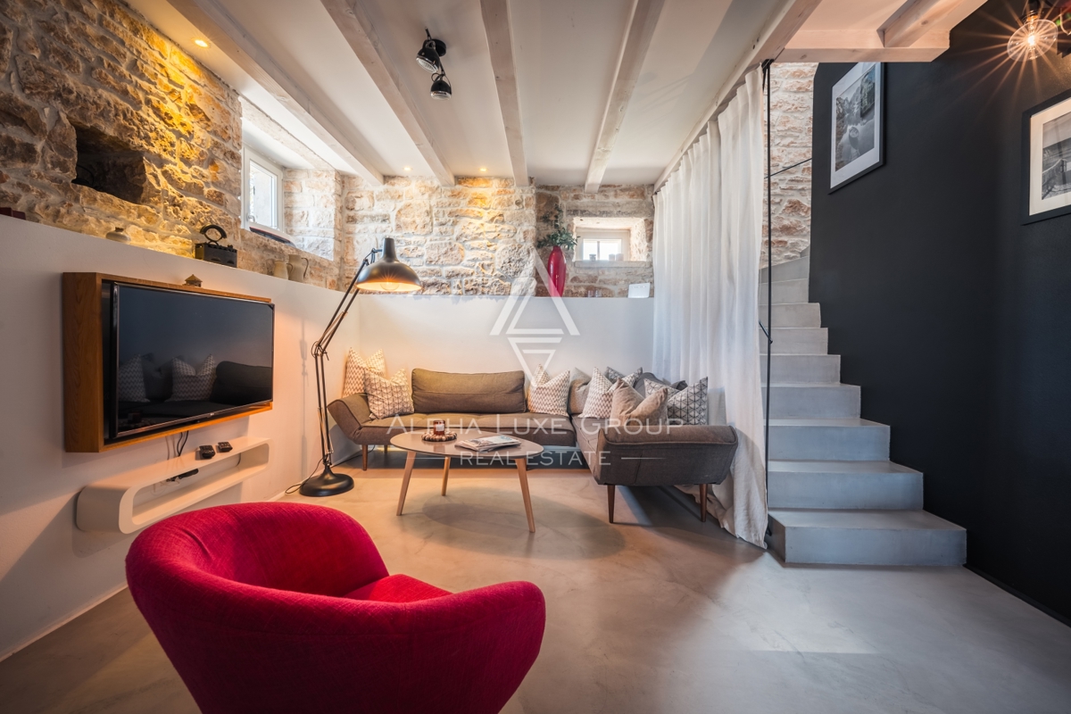 Kanfanar, Istra: Elegantna prenovljena kamnita vila