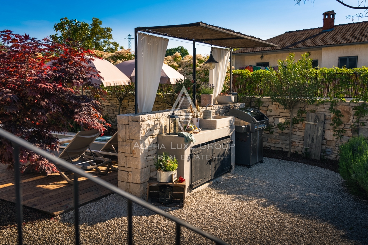Kanfanar, Istra: Elegantna prenovljena kamnita vila