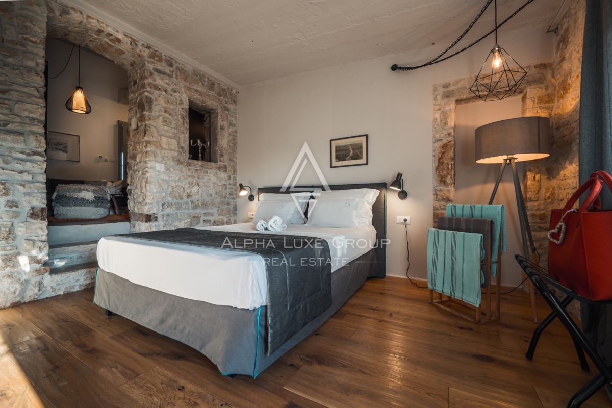 Kanfanar, Istra: Elegantna prenovljena kamnita vila