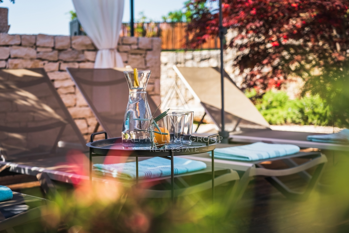 Kanfanar, Istra: Elegantna prenovljena kamnita vila