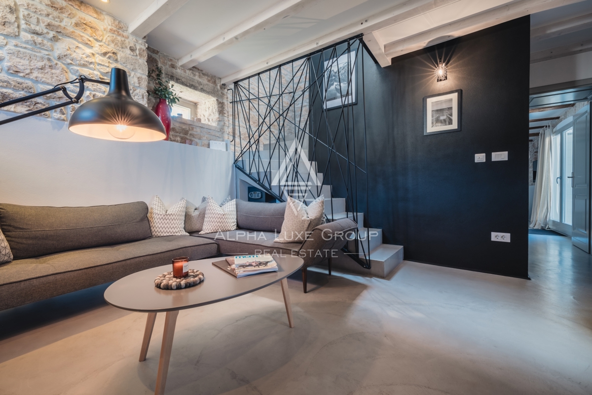 Kanfanar, Istra: Elegantna prenovljena kamnita vila