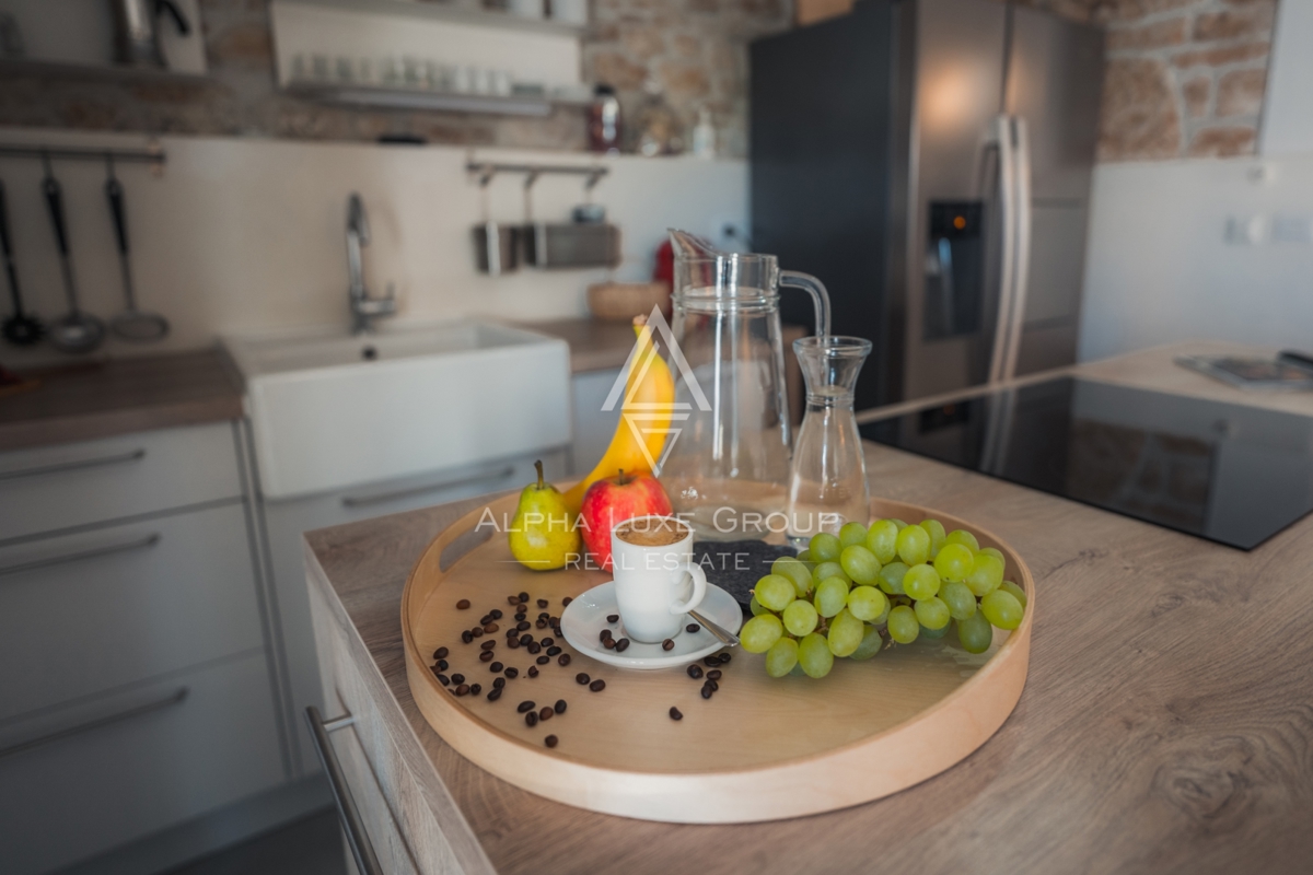 Kanfanar, Istra: Elegantna prenovljena kamnita vila
