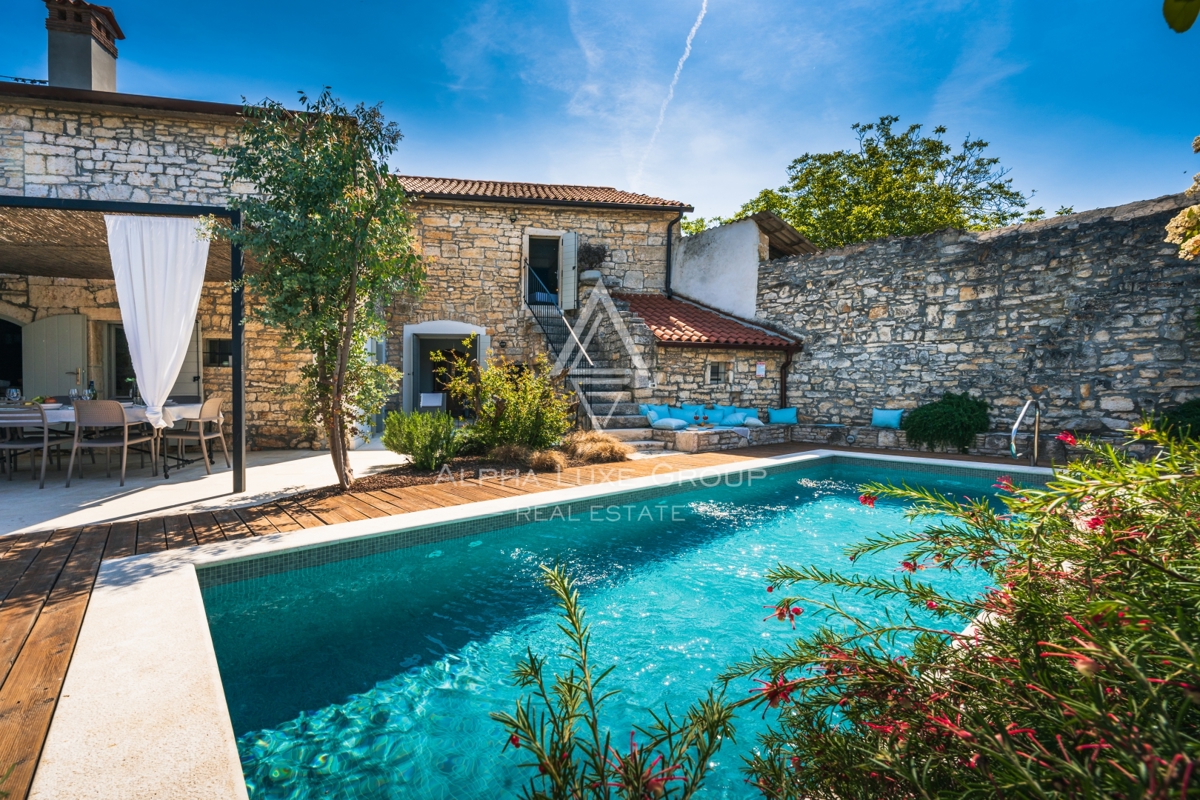 Kanfanar, Istra: Elegantna prenovljena kamnita vila