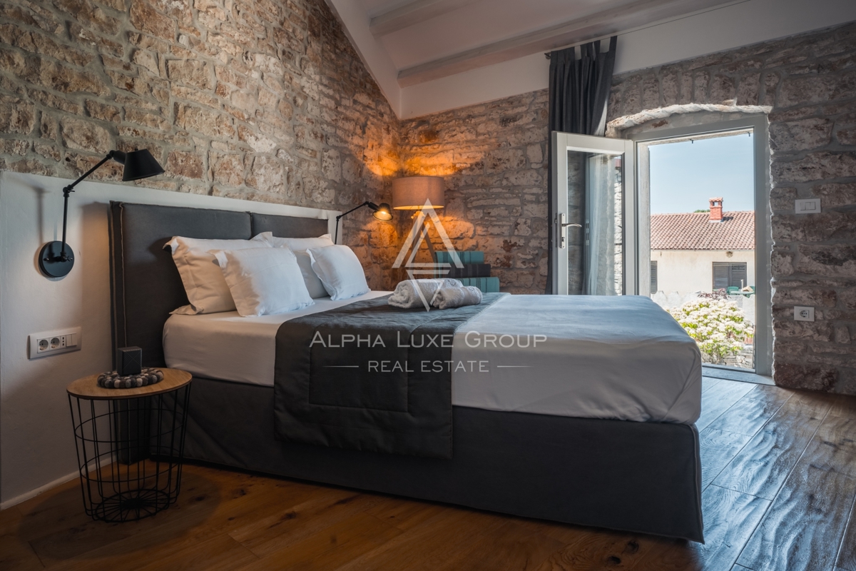 Kanfanar, Istra: Elegantna prenovljena kamnita vila