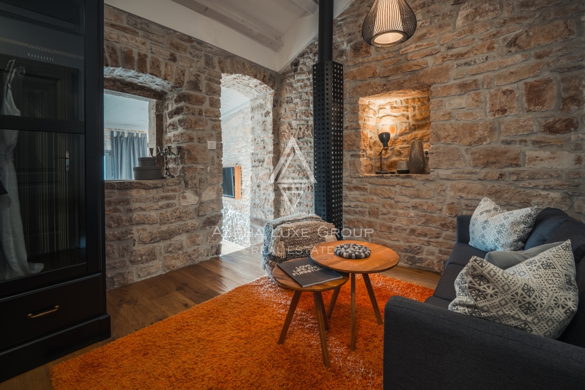 Kanfanar, Istra: Elegantna prenovljena kamnita vila