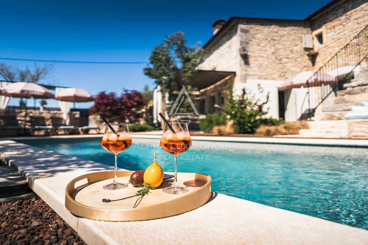 Kanfanar, Istra: Elegantna prenovljena kamnita vila