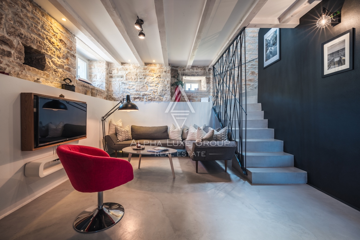 Kanfanar, Istra: Elegantna prenovljena kamnita vila