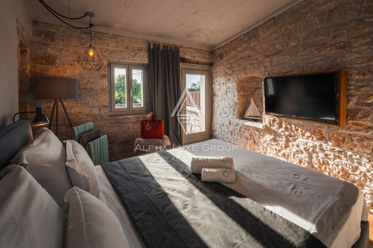 Kanfanar, Istra: Elegantna prenovljena kamnita vila
