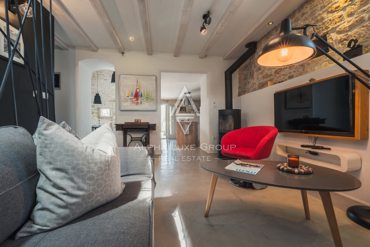 Kanfanar, Istra: Elegantna prenovljena kamnita vila