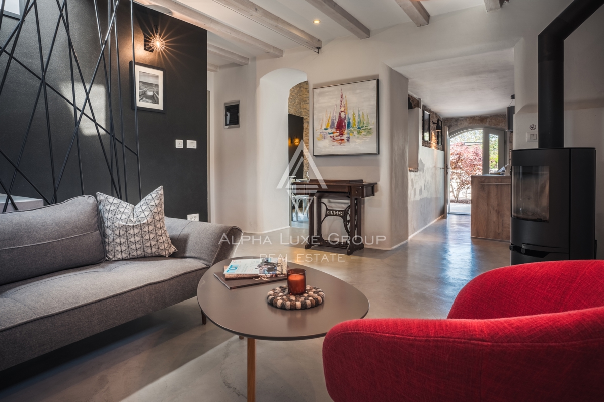 Kanfanar, Istra: Elegantna prenovljena kamnita vila