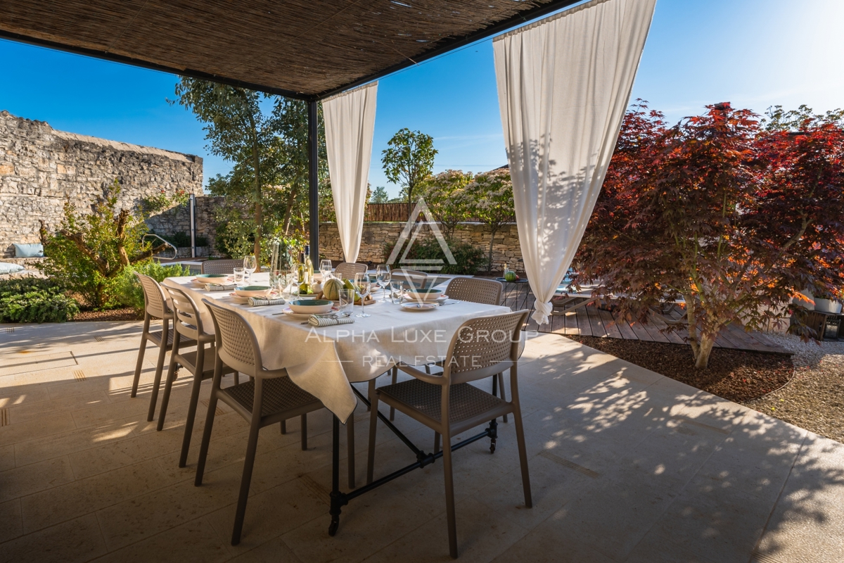 Kanfanar, Istra: Elegantna prenovljena kamnita vila