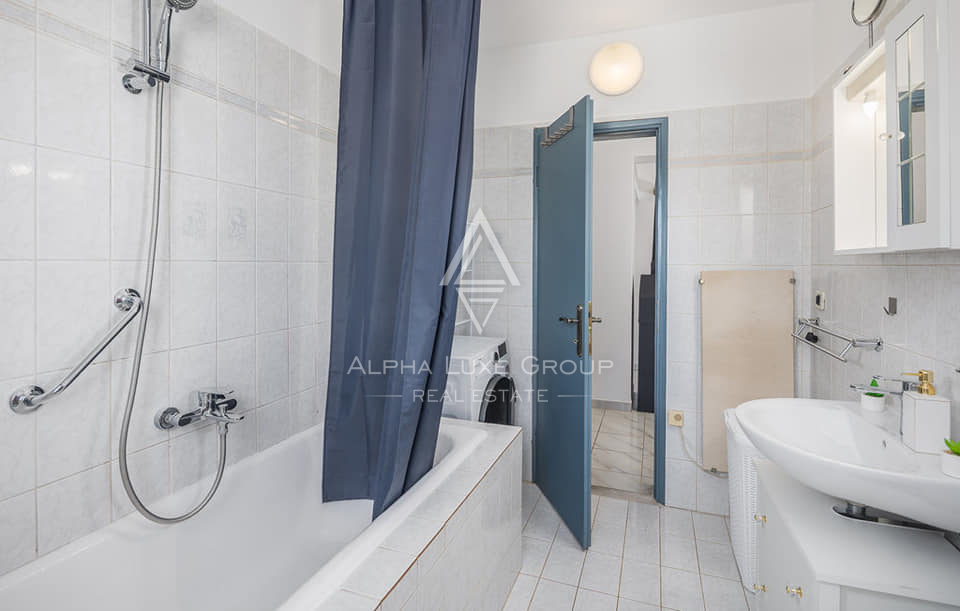 Istra, Poreč: Moderna hiša z bazenom in morjem