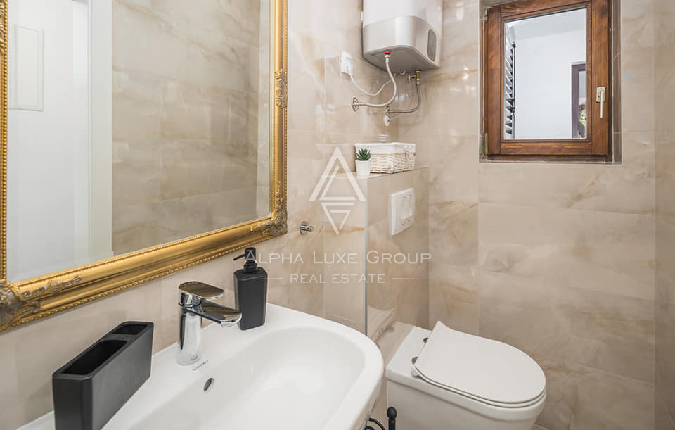 Istra, Poreč: Moderna hiša z bazenom in morjem