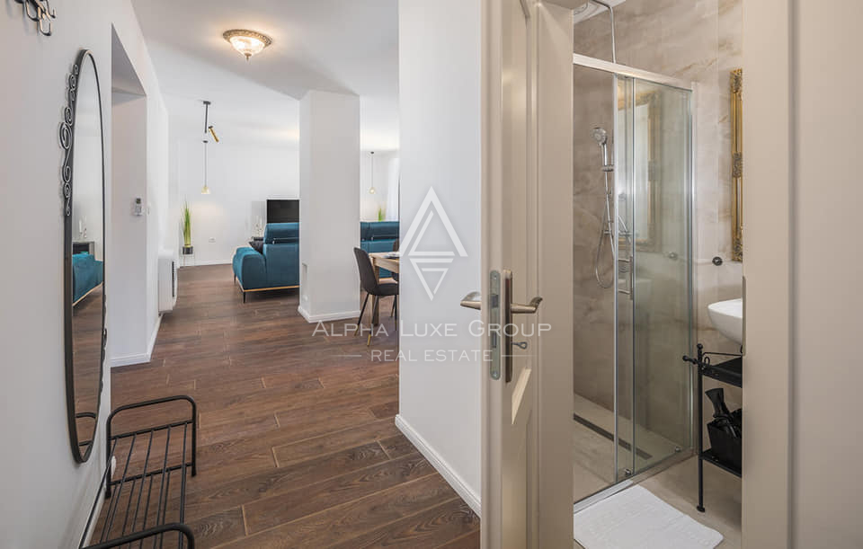 Istra, Poreč: Moderna hiša z bazenom in morjem