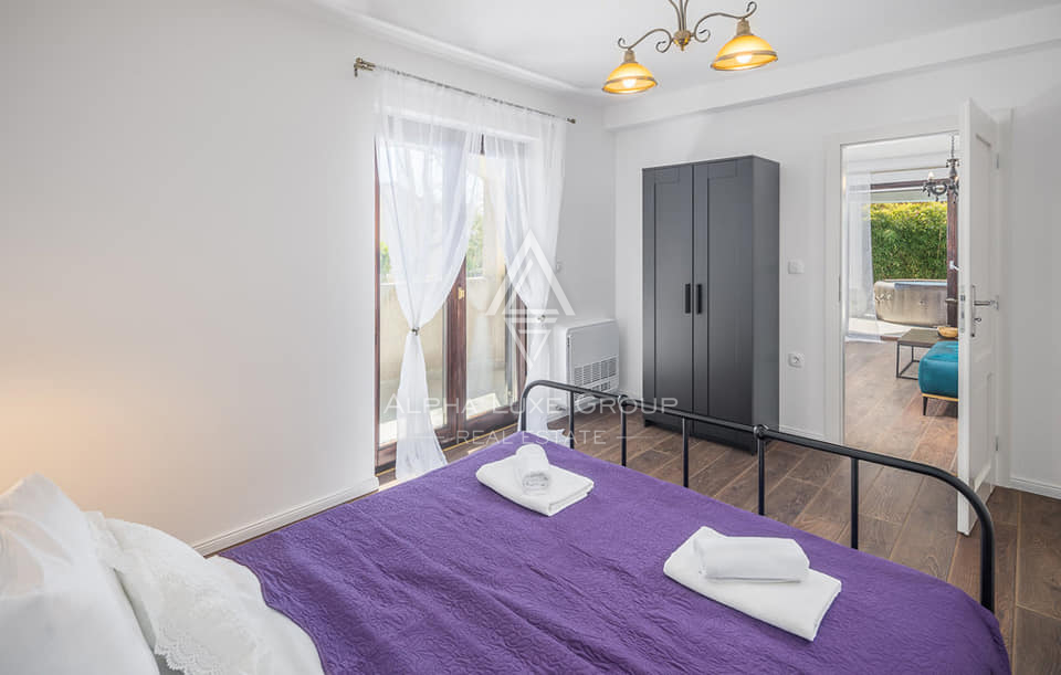 Istra, Poreč: Moderna hiša z bazenom in morjem