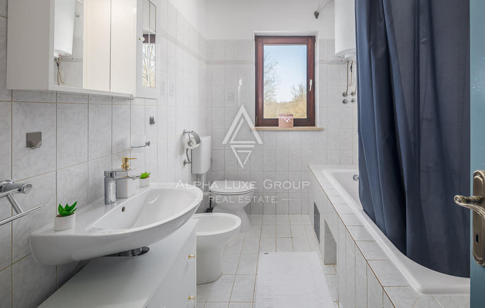 Istra, Poreč: Moderna hiša z bazenom in morjem