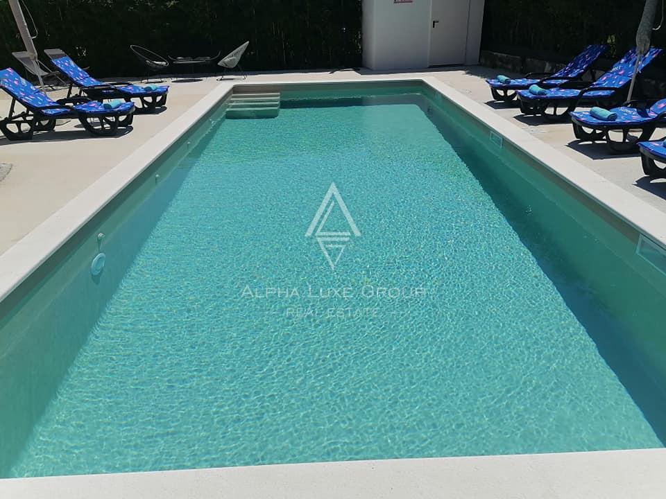 Istra, Poreč: Moderna hiša z bazenom in morjem