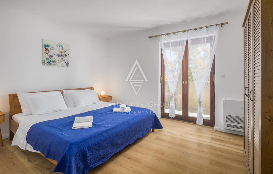 Istra, Poreč: Moderna hiša z bazenom in morjem