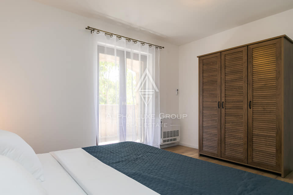 Istra, Poreč: Moderna hiša z bazenom in morjem