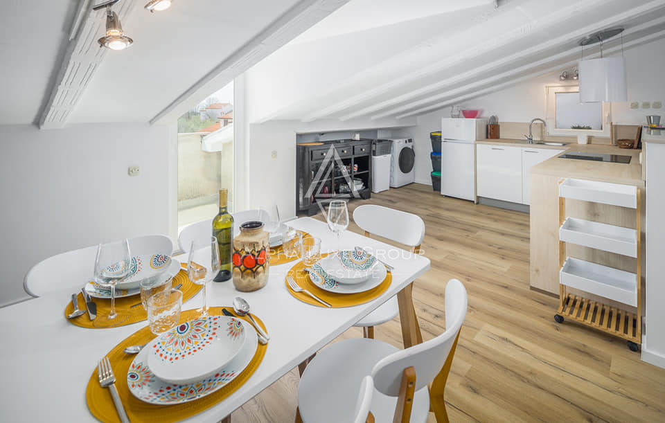 Istra, Poreč: Moderna hiša z bazenom in morjem