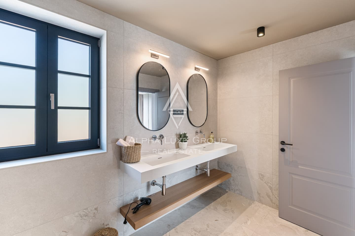 Istra, Poreč: Luksuzna vila z bazenom in morjem