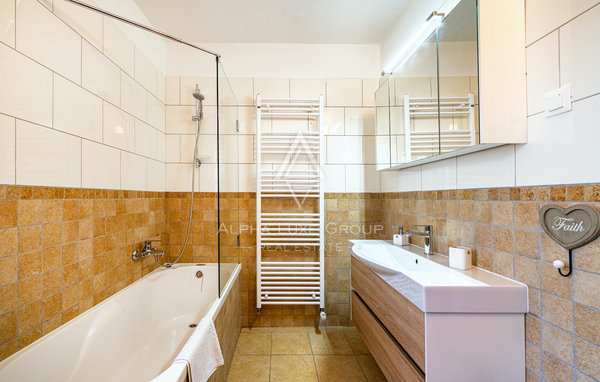 Istra, Višnjan: Kamnita vila z bazenom in intimo