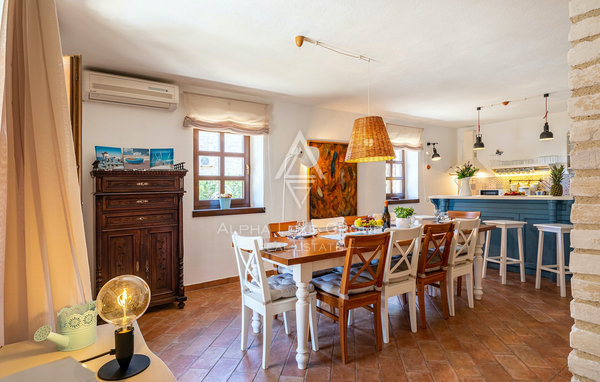 Istra, Višnjan: Kamnita vila z bazenom in intimo